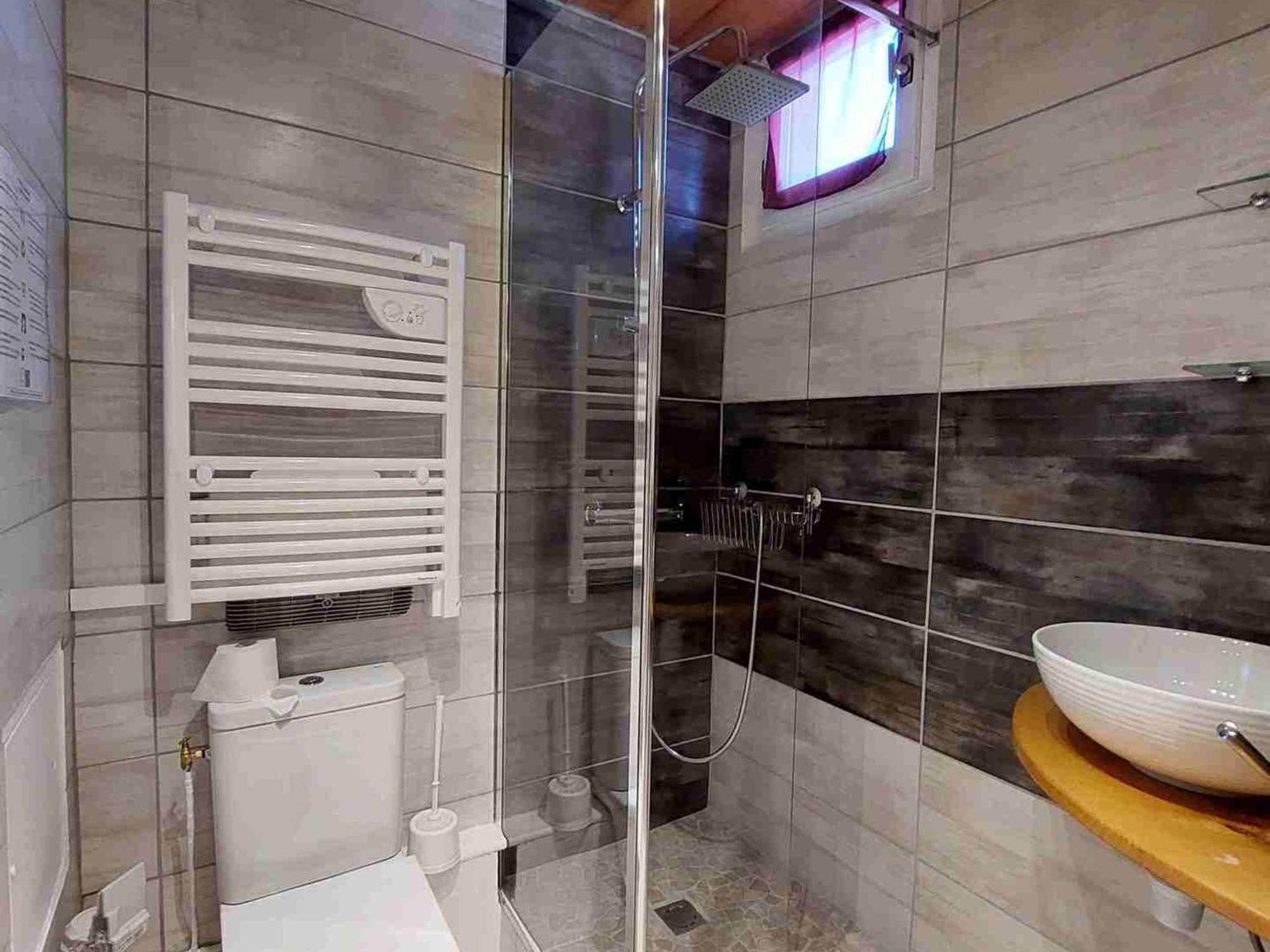 Studette Renovee Pour 2 Au Pied Des Pistes, Centre Les Deux Alpes - Fr-1-516-134 Apartment Exterior foto